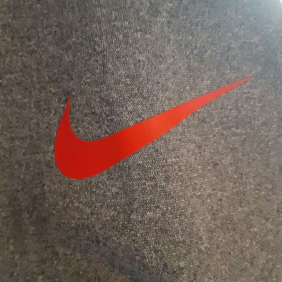 Nike Dri-Fit Youth Pullover Hoodie - Picture 5 of 8